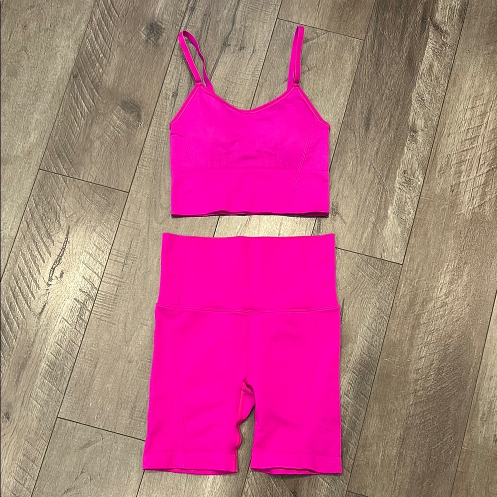Vibrant Pink All in Motion Activewear Set; Top size M, Shorts size S